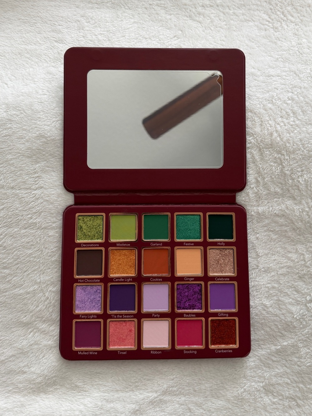 Cosmic Brushes Tis The Season Palette New In Sleeve. No longer made.